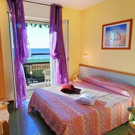 Lucerna Hotel