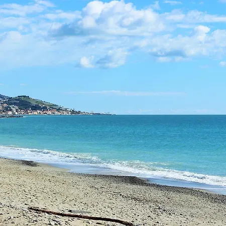 Lucerna Ξενοδοχείο 2*