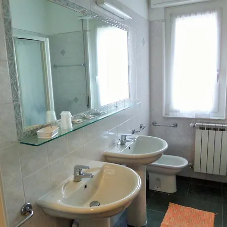 Lucerna Hotel