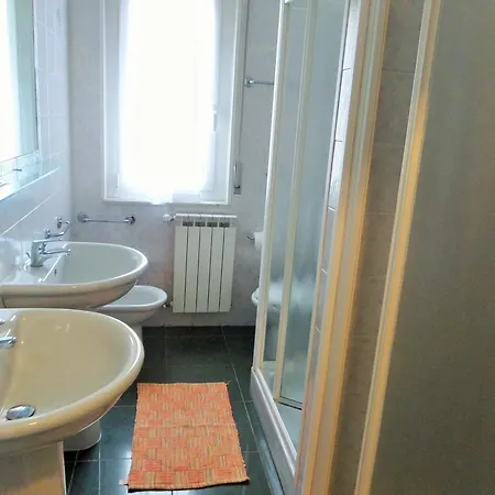 Hotel Lucerna 2*